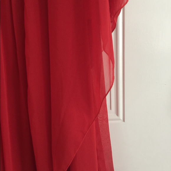 Modest red party dress - Picture 5 of 5